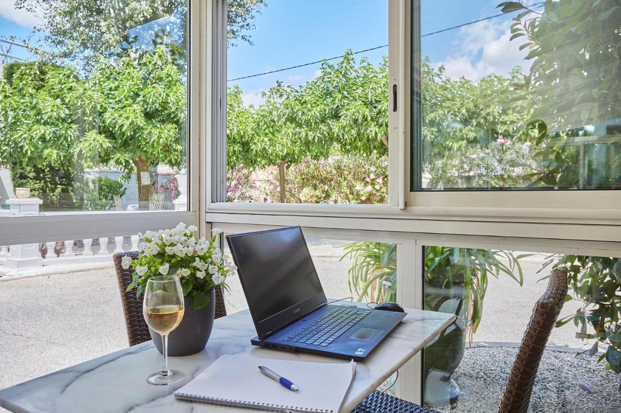 Logis Hotel Le Rodin Arles Zewnętrze zdjęcie
